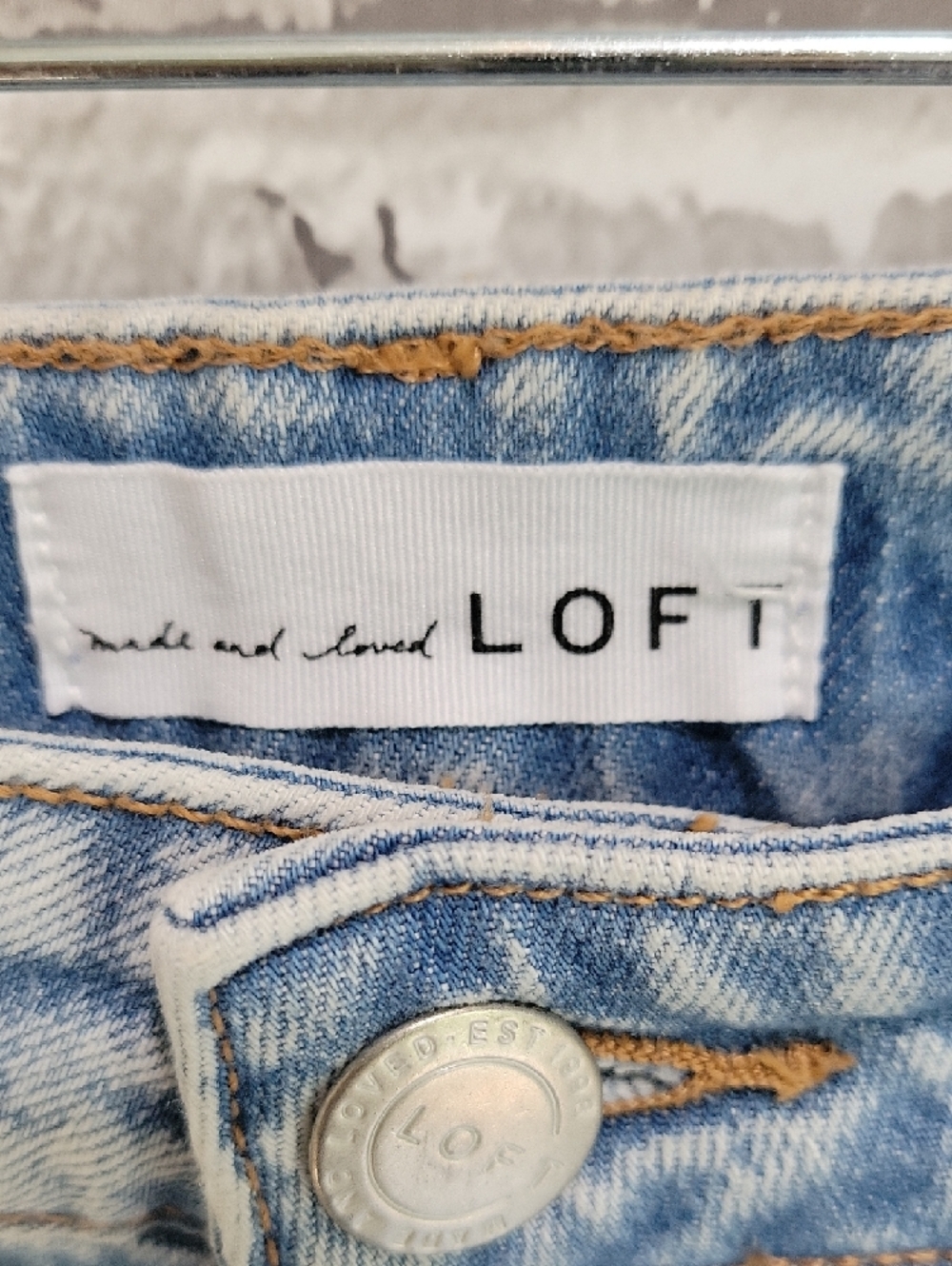 LOFT The CURVY High Waist Boyfriend Jeans, 27/4, Light Wash, Summer - Picture 2 of 10